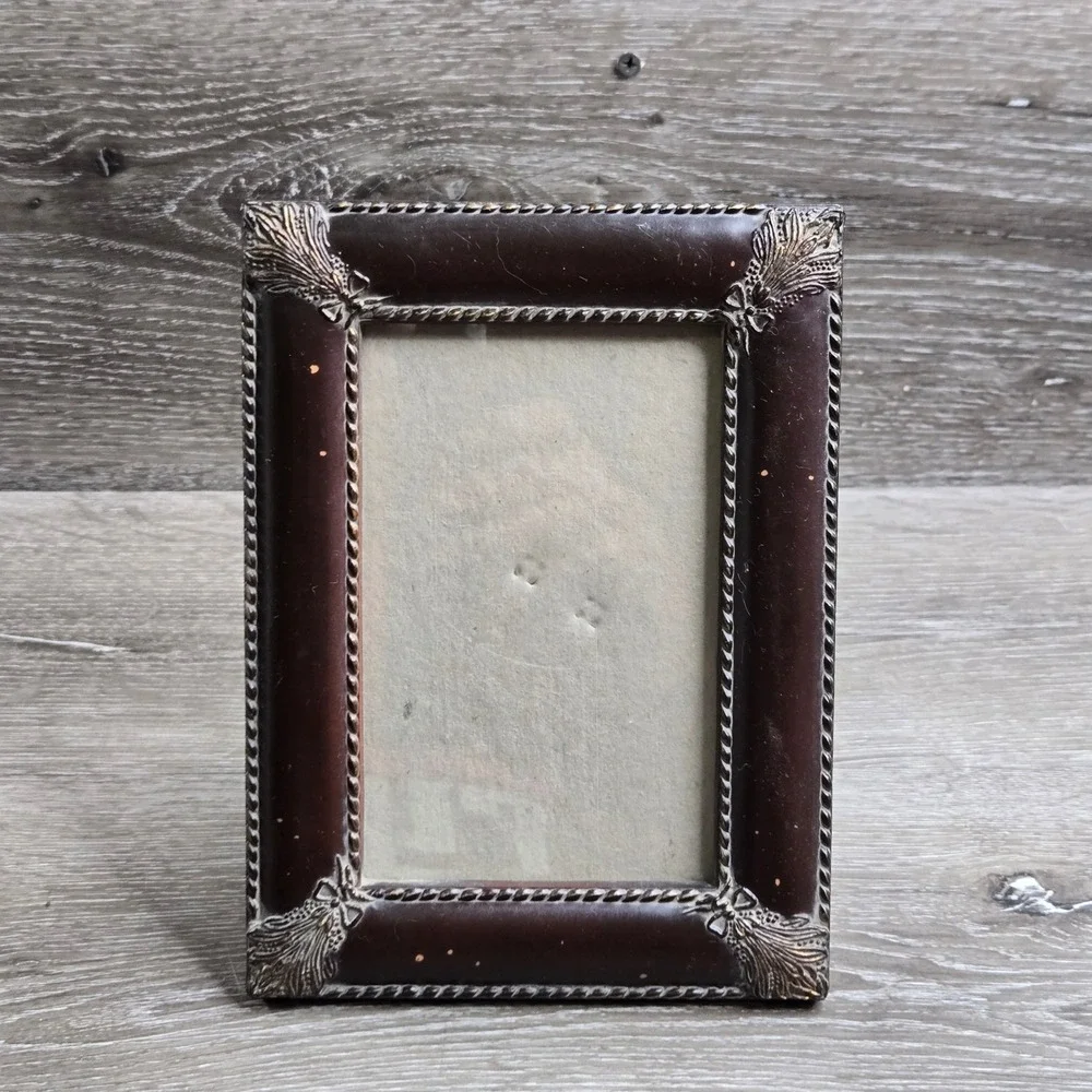 Vintage Ornate Metal Picture Frame Dark Brown and Gold Victorian Bow 5.5x7.5